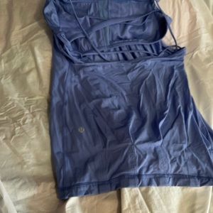 Lululemon sport tank top with attached bra, blue/lavender size 10/12
